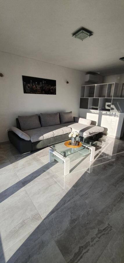 Apartmani Naomi&Leo Senj  Exterior foto