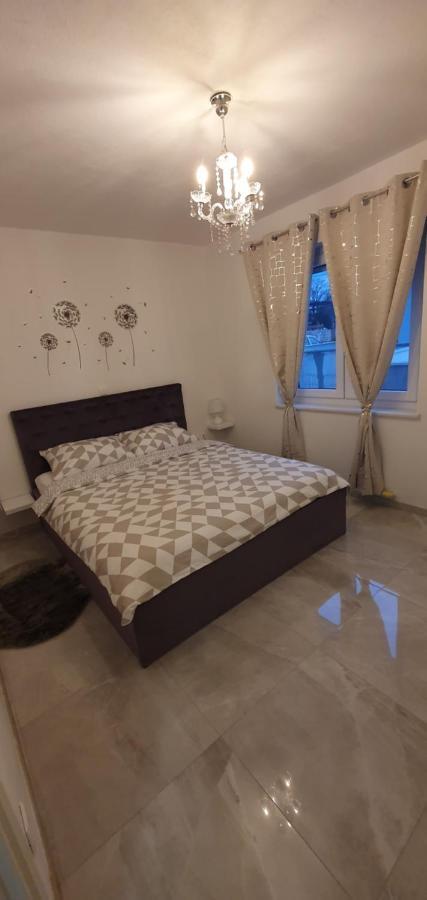 Apartmani Naomi&Leo Senj  Exterior foto